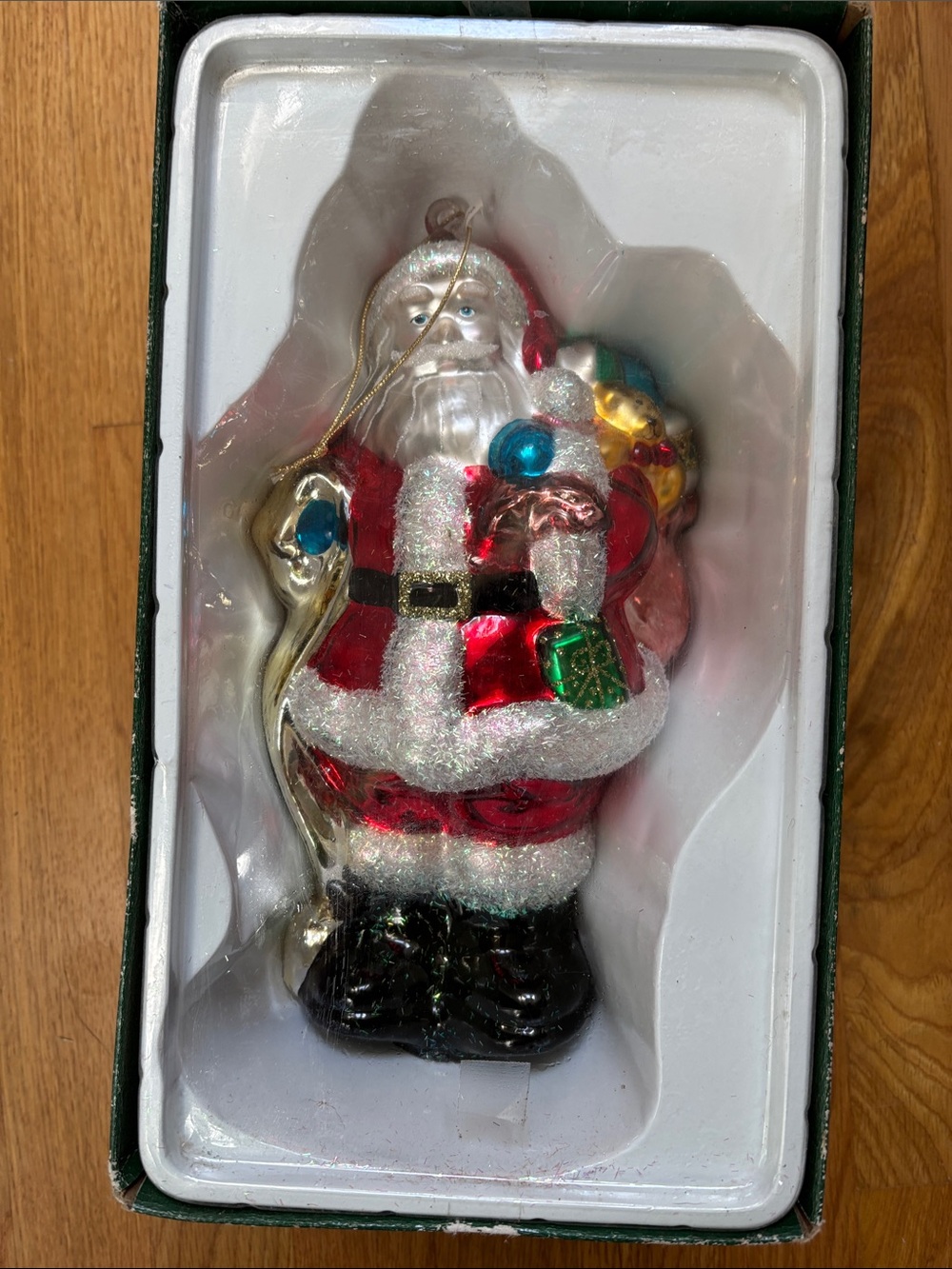 Hand Blown Glass Santa Claus Ornament: Figure